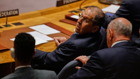 ЛАВРОВ ПРЕД САВЕТОМ БЕЗБЕДНОСТИ УН БЕЗ УВИЈАЊА: Преговори ДА, обустава операције НЕ