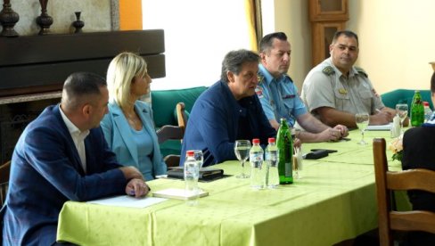 GAŠIĆ OBIŠAO VOJNU USTANOVU MOROVIĆ: Velika ulaganja u opremu, infrastrukturu i uslove rada