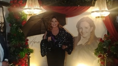 VREME JE DA SE POSVETIM SEBI: Ana Bekuta o životu posle Zvezda Granda, odnosu sa kolegama iz žirija i novim pesmama (FOTO)