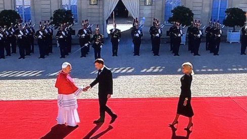 ODBILI MAKRONA I PAPU LAVA: Slab odziv lidera za papino gostovanje na temu Evrope