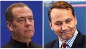 MEDVEDEV PODSETIO SIKORSKOG: Poljska je ratovala s Rusijom, ali...
