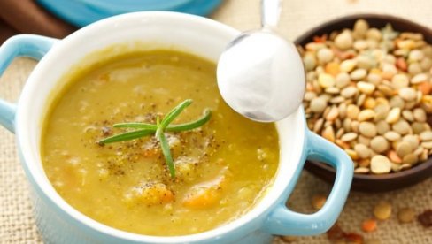 RECEPT ZA TURSKU ČORBU: Sprema se za manje od sat vremena, bez mesa je i dugo će vas držati sitim