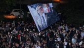 VUČIĆ O PONIŽAVANJU JEDNOG DEKE: Taj deka voli mnogo ljudi i ne zato što voli mene, on ima srce i emocije, a oni samo mržnju