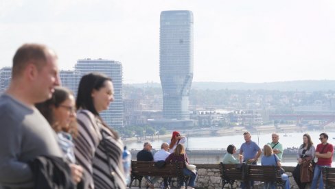 LETO USRED OKTOBRA, PA PAD TEMPERATURE ZA 10 STEPENI: Evo kada stiže jako zahlađenje u Srbiju