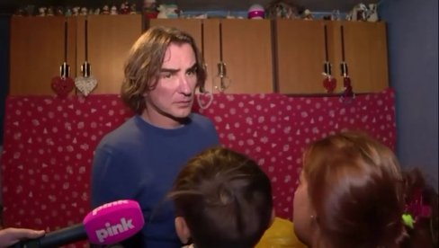 NISTE SAMI Željko Mitrović dirljivim rečima i vrednim poklonom obradovao majku četvoro dece iz Čačka (FOTO)