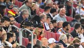 Uznemirujući izgled supruge Jirgena Klopa na tribinama (FOTO)