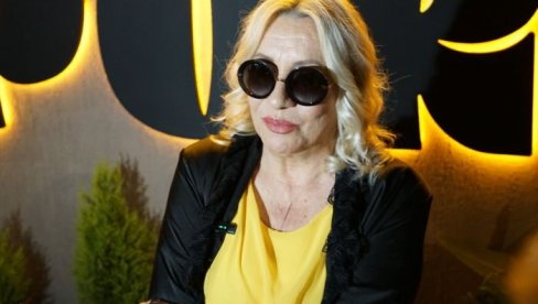 ZATEKLA SAM GA U LIFTU SA VODITELJKOM: Vesna Zmijanac planirala svadbu sa biznismenom, pa ga uhvatila u prevari