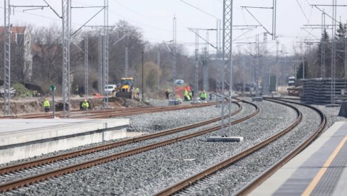 SRBIJA I SRPSKA PONOVO NA JEDNOJ PRUZI: Od decembra voz svakog dana spaja Zvornik i Beograd