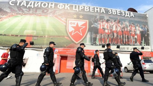 Bivši fudbaler Partizana razbio vrata svlačionice na Marakani!