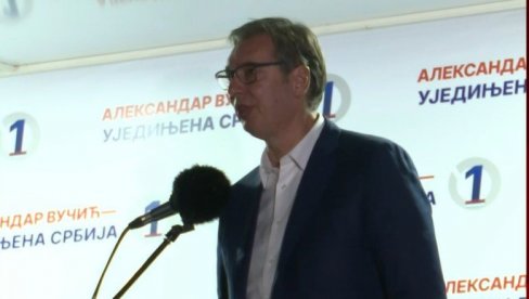 VUČIĆ PORUČIO IZ JAGODINE: Blokaderi ne žele nikome da polažu račune, oni ne vide vas građane i ljude u Srbiji