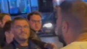 NOVI SNIMAK! Ovako Srdanovićev blokader krvnički udara ženu u glavu (VIDEO)