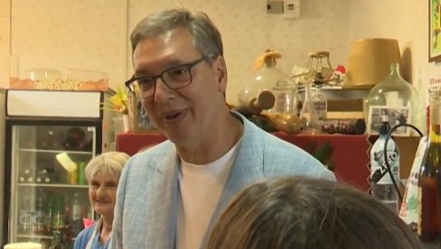 NEOČEKIVANA TEMA U ŠIMANOVCIMA: Vučić otkrio šta najradije sluša u kolima