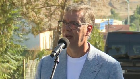 IZBORI OD PRESUDNOG ZNAČAJA Vučić u Irigu poslao snažnu poruku: Vi ste dovoljno mudri da rzlikujete rad od nerada