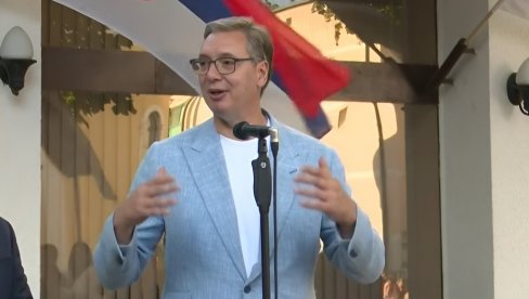 HVALA ZA SVE ŠTO STE URADILI ZA SRBIJU Vučić penzionerima: Rast penzija će biti značajan
