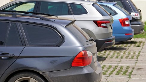 POTRAŽNJA RASTE, CENE SKAČU: Privatni parking postaje najisplativiji gradski biznis