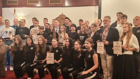 Partizan proslavio 81. rođendan: Dodeljene nagrade najupsešnijima u crno-beloj porodici (FOTO)