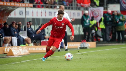 Rešetao u Bundesligi, želela ga Zvezda, a sada je postao novi fudbaler Zemuna