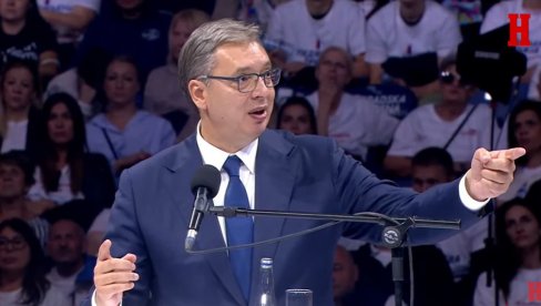 VUČIĆ U ARENI POZDRAVIO LJILJANU CVJETKOVIĆ: To su naše srpske žene, one su stub našeg društva i države