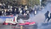 U PROTESTIMA DEMOLIRAN AUTO ZVEZDE GRANDA: Demonstranti izazvali haos, ukrali mu i kasetofon usred Pariza (FOTO)