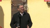 VUČIĆ NASTAVLJA BORBU ZA SRBIJU: Sa narodom u Sremskim Karlovcima