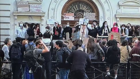 RAZBIJAČI PLAĆAJU: Francuska vlada namerava da roditeljima ispostavi račun za štetu nastalu na protestima