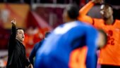 Србија није заслужила да изгуби, изгледамо као циркус: Није довољно што су први - Холанђани незадовољни Ћавијем