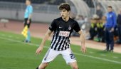 Играо сам и пред 50.000 навијача али најлепши је осећај пред Гробарима! Небојша Костовић о одласку у Индију, црно-белима...