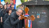ZAUVEK ODANI RATKU MLADIĆU, ZBOGOM GENERALE: Na Topčiderskom groblju održan pomen 40 dana od smrti