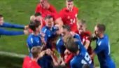 Opšti haos u Staroj Pazovi! Rus zverski udario Srbina (VIDEO)