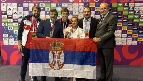 Hvala mojoj Crvenoj zvezdi... Marica Perišić nakon osvajanja medalje