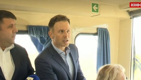 SINIŠA MALI PRISUSTVOVAO TESTNOJ VOŽNJI: Beograd dobija novih 11 kilometara pruge, ovo je još jedan san koji ostvarujemo