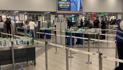 NA AERODROMU NIKOLA TESLA IZVRŠEN PONOVNI PREGLED CELE TRANSFERNE ZONE: Gužve prošle, oglasila se i Er Srbija