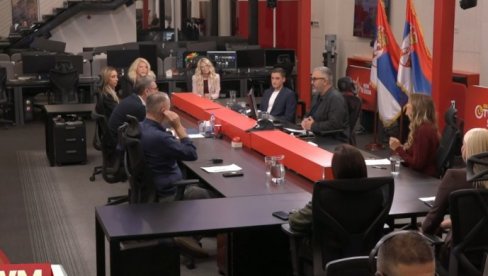 ЖИВИМ ЖИВОТ ОБИЧНОГ ЧОВЕКА Вучић: Где ја то имам рачуне у иностранству? Ја возим шкоду