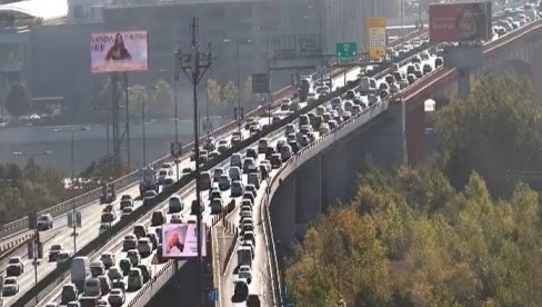 SAOBRAĆAJNI KOLAPS U PRESTONICI: Izbegavajte ove delove Beograda, jutarnji špic doneo velike gužve