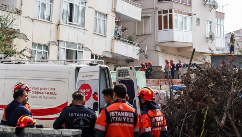 CRNI EPILOG DRAME U ISTANBULU: Stradalo 5 osoba, strahuje se od novog urušavanja zgrade (FOTO/VIDEO)