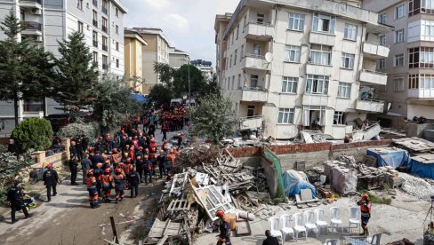 IMA MRTVIH! Loše vesti iz Istanbula: Oglasila se žena koja je pukom srećom preživela horor (FOTO/VIDEO)