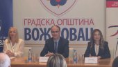 MACUT NA VOŽDOVCU URUČIO 53 UGOVORA: Podrška porodicama izbeglica i interno raseljenih lica (FOTO/VIDEO)