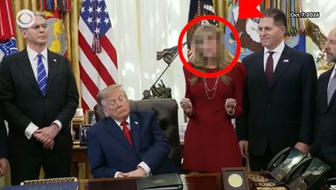 КО ЈЕ ЖЕНА-РОБОТ ИЗА ТРАМПА? Снимак запалио мреже, многи се питају да ли је у питању вештачка интелигенција