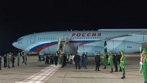 PUTIN U CENTRU VELIKOG OKUPLJANJA: Stigao u Turkmenistan, sastaje se i sa Irancima! (FOTO)