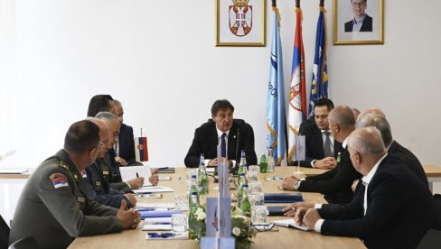 GAŠIĆ POSETIO PRIBOJ: Vojska Srbije i „FAP korporacija“ važni za dalji razvoj Zlatiborskog okruga