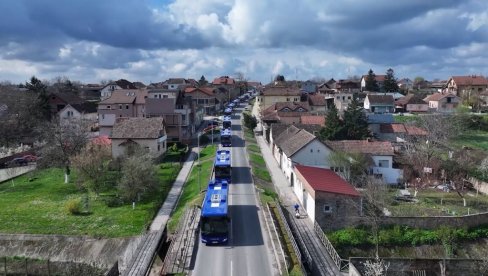 INĐIJA VRATILA GRAĐANE U AUTOBUSE: Besplatan prevoz menja svakodnevicu