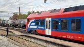 POSLE VIŠE OD PET GODINA: Putnički voz iz Niša ponovo stigao na leskovačku Železničku stanicu