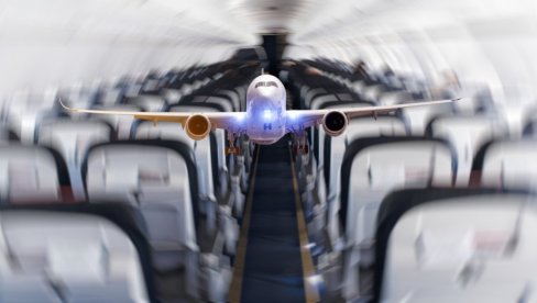 Avion prinudno sleteo: Razlog - prirodan i bizaran, 287 ljudi ostalo sa samo dva ispravna toaleta