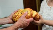 ДОМАЋИНИ, ВРЕМЕ ЈЕ ЗА ПРИПРЕМЕ: Ево какве су цене прасетине и јагњетине пред славе