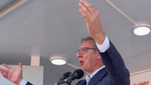 VUČIĆ POSLE VELIKOG SKUPA U LESKOVCU: Idemo da ih pobedimo najubedljivije do sada!