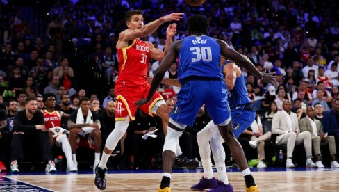 Bogdanović blista! Trojkom doneo pobedu Hjustonu
