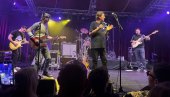 BAJAGA PRODRMAO NOSTALGIJU: Koncert legendarnog beogradskog muzičara i njegovog benda u pariskom kabareu Sovaž