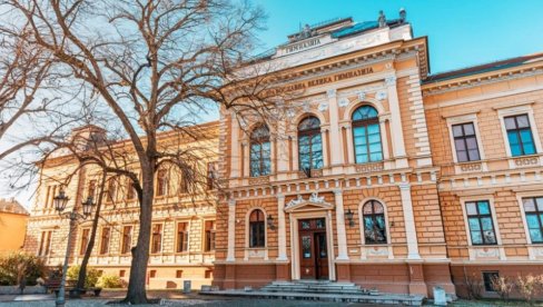 PONOVO U KLUPAMA: Učenici Jovine gimnazije u NS od danas nastavu pohađaju u zgradi gimnazije