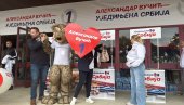 OVDE SMO DA PODRŽIMO VUČIĆA, IDEMO DO POBEDE: Građani pristižu u Zaječar, velika podrška listi Ujedinjena Srbija (FOTO/VIDEO)