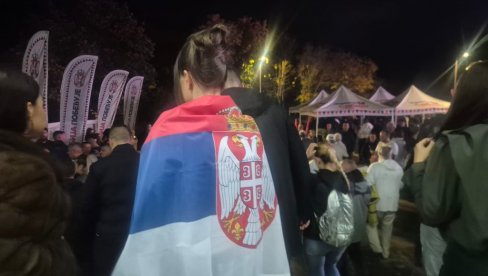 UBIĆU TE AKO TE JOŠ JEDNOM VIDIM Manijak u blokaderskom stilu nasrsnuo na aktivistkinju SNS-a i Velikoj Krsni